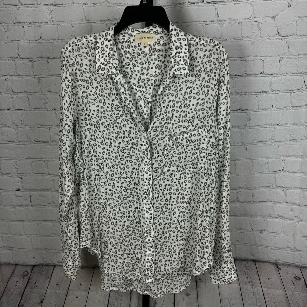 Cloth & Stone Button Down Long Sleeve Top Green Print Size Small